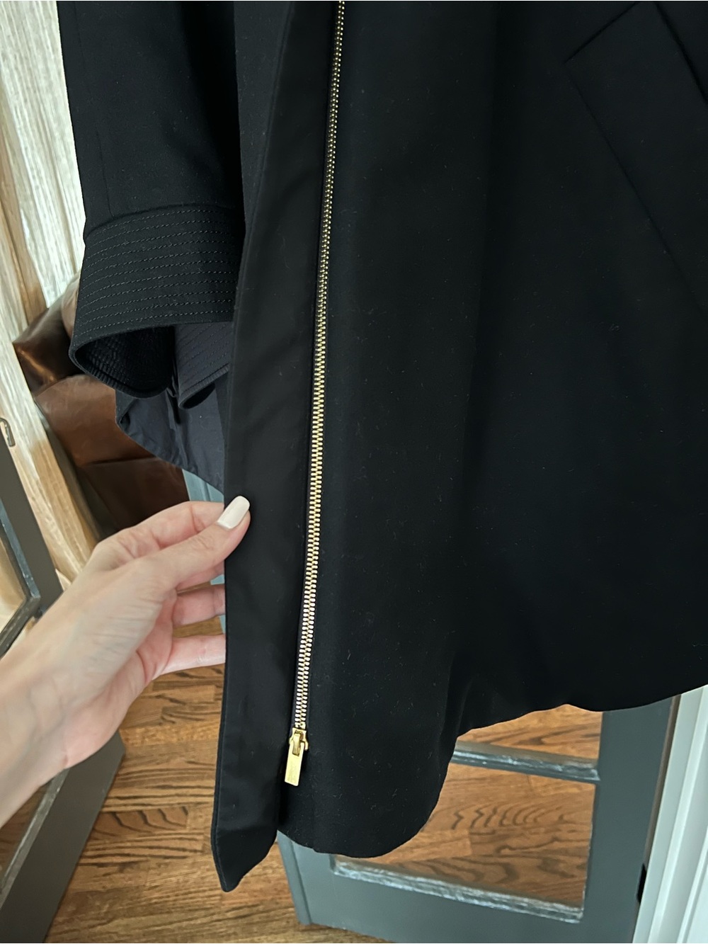 RARE!!! Diane Von Furstenberg Black Wool Draped Cape Coat - Picture 8 of 13